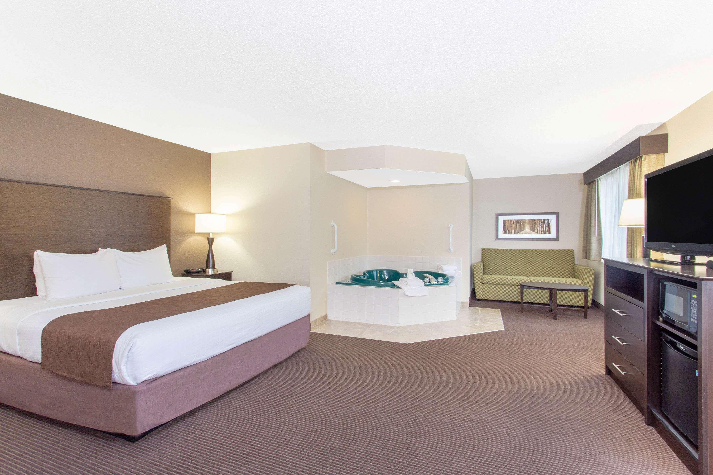 Americinn By Wyndham Rhinelander Екстер'єр фото